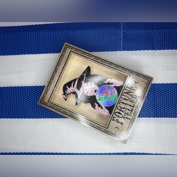 ✨🎉 NEW Fortune Teller Table Decor With Battery Operated/Included - Picture 14 of 14